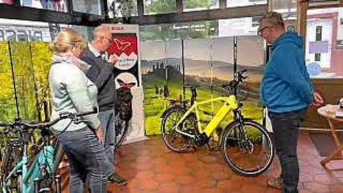 E-Bike Projekt nach 68519 Viernheim | Tauber-Rad CROSSOVER E-Bike Projekt nach 68519 Viernheim | Tauber-Rad CROSSOVER Diamant & Mixte, Brose S-mag 90 Nm, Shimano XT 11-Gang