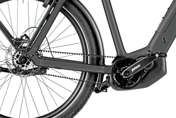 Charger5 mit Pinion MGU 12-Gang Antrieb Detail Riese & Müller Charger5 mit Pinion MGU 12-Gang Antrieb und Zahnriemen – wartungsarm und komfortabel.