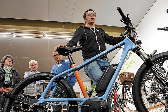 Heiko Müller in der E-Bike Erlebniswelt Erhard Mott Heiko Müller in der E-Bike Erlebniswelt Erhard Mott in Lauda