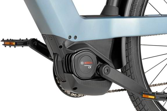 Nevo5: tiefer Durchstieg und Bosch Performance Line CX Gen5 Detail Riese & Müller Nevo5 – tiefer Durchstieg und Bosch Performance Line CX Gen5 Motor für komfortables Aufsteigen und kraftvolle Unterstützung.