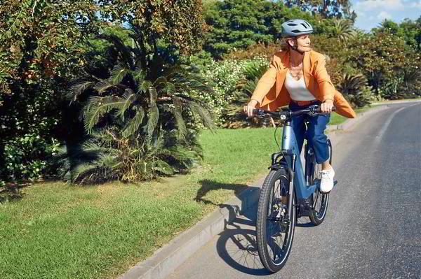 Nevo5 Testbikes bei E-Bike Mott in Lauda testen Riese & Müller Nevo5 Testbike Probefahrt auf ruhiger Strecke rund um Lauda