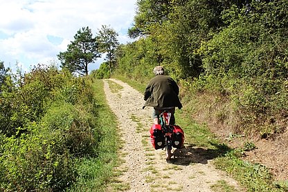 Gute Dämfungseigenschaften auf Schotterstrecken Gute Dämfungseigenschaften auf Schotterstrecken
