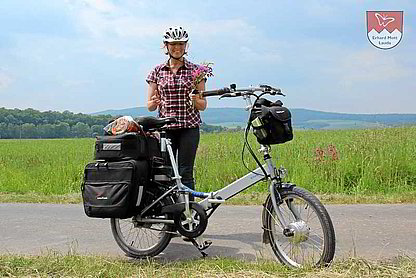 Vitali Falt E-Bike für Damen Das Falt E-Bike Vitali TOUR bewährt sich auch als zuverlässiges E-Reiserad. Frauen beherrschen ein schwer bepacktes Vitali wesentlcih besser als ein großes E-Bike.