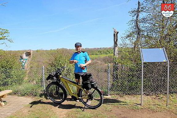Große Tagestour mit einem Riese und Müller Supercharger DualBattery Große Tagestour mit einem Riese und Müller Supercharger Rohloff mit DualBattery. Nach 90 km und 700 hm immer noch über 50 % Strom im Tank!