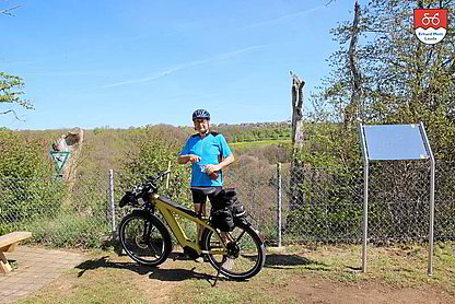 Große Tagestour mit einem Riese und Müller Supercharger DualBattery Große Tagestour mit einem Riese und Müller Supercharger Rohloff mit DualBattery. Nach 90 km und 700 hm immer noch über 50 % Strom im Tank!